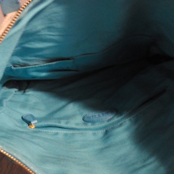 Purse only carried for week - Picture 3 of 5